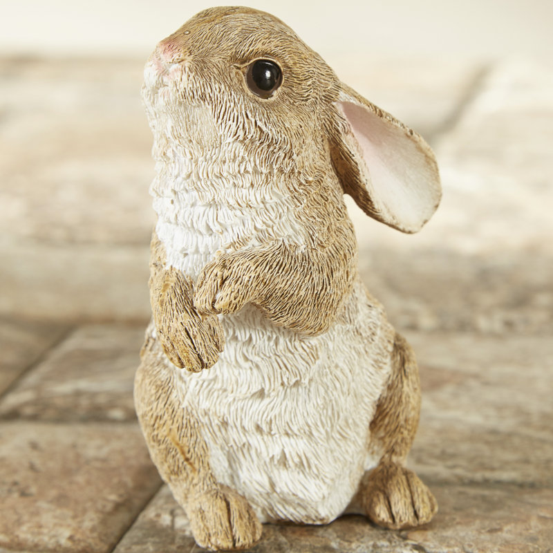 garden rabbit statue